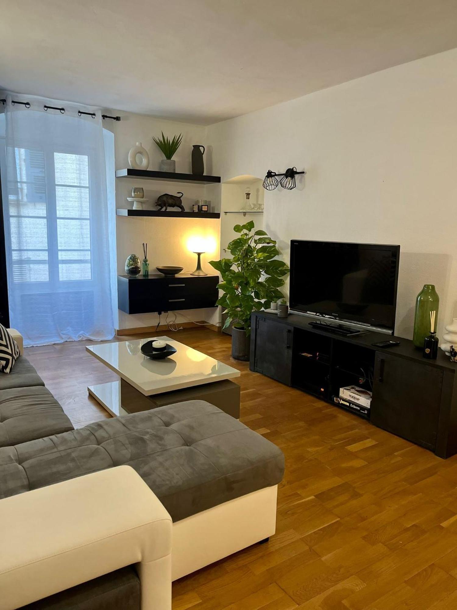Charmant Appartement Centre-Ville Аячо Екстериор снимка